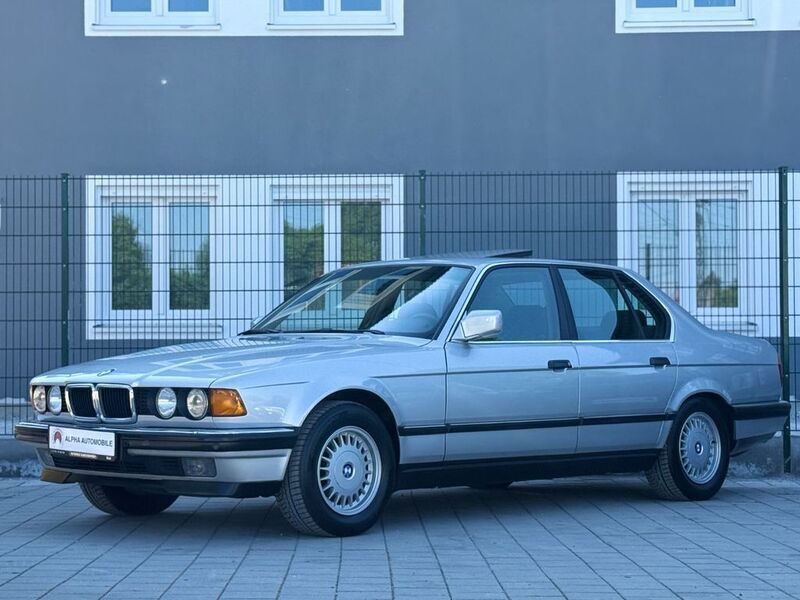 Grau Gebraucht 1992 BMW 730L Limousine | 17.990 € - Bild 1/4