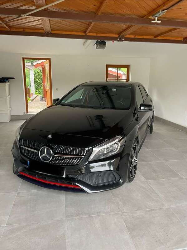 Schwarz Gebraucht 2016 Mercedes A250 Limousine | 15.490 € (Fairer Preis) - Bild 1/4