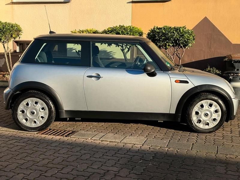 Gebraucht Mini Cooper 90 PS (66 kW) 2005 Silber Kleinwagen