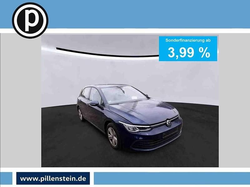Blau Gebraucht 2021 VW Golf VIII Life Limousine | 18.411 € (Fairer Preis) - Bild 1/4