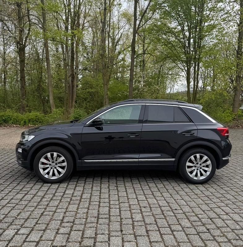 Second-hand VW T-Roc 190 CP (139 kW) 2019 Negru SUV