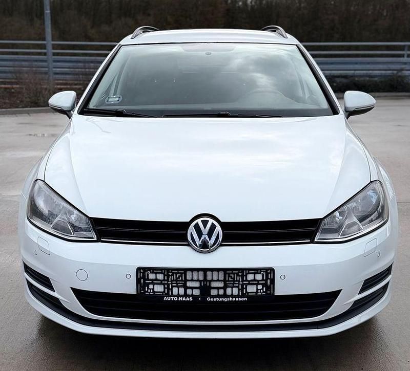 Gebraucht VW Golf VII 110 PS (80 kW) 2015 Weiß Kombi