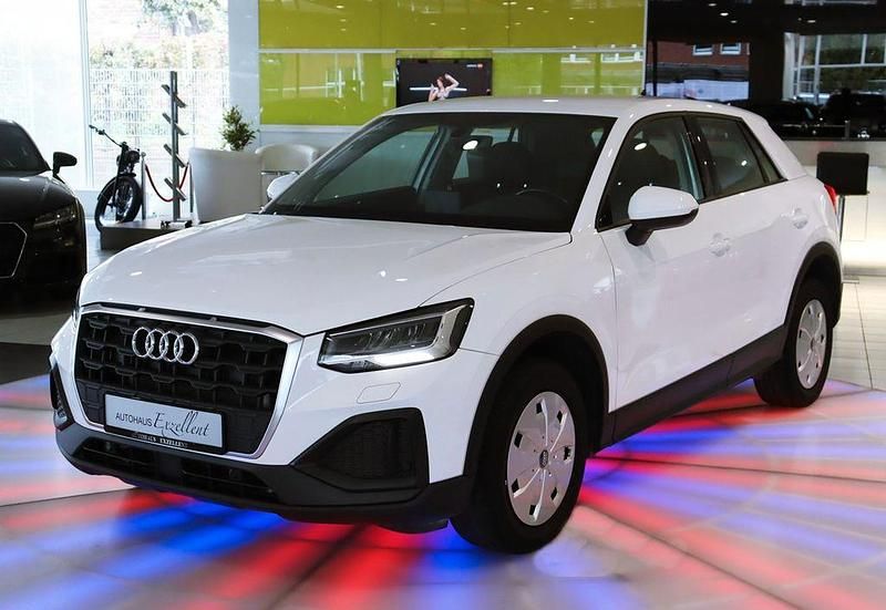 Weiß Gebraucht 2022 Audi Q2 Basis SUV | 17.950 € (Guter Preis) - Bild 1/4