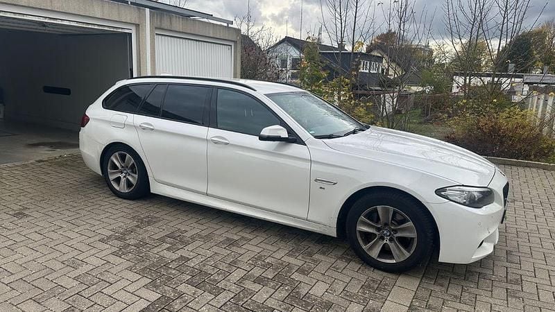 Gebraucht BMW 530 M Sport 258 PS (189 kW) 2013 Weiß Kombi