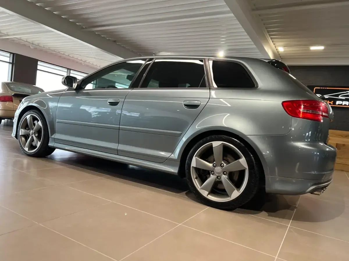 Gebraucht Audi S3 Sportback Sport 265 PS (194 kW) 2011 Grau Kleinwagen