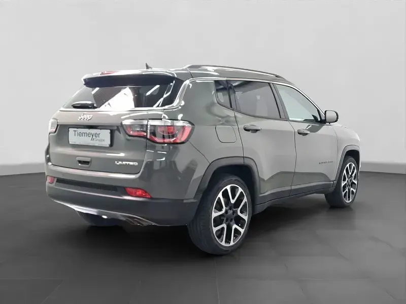 Gebraucht Jeep Compass Limited 150 PS (110 kW) 2021 Grau SUV