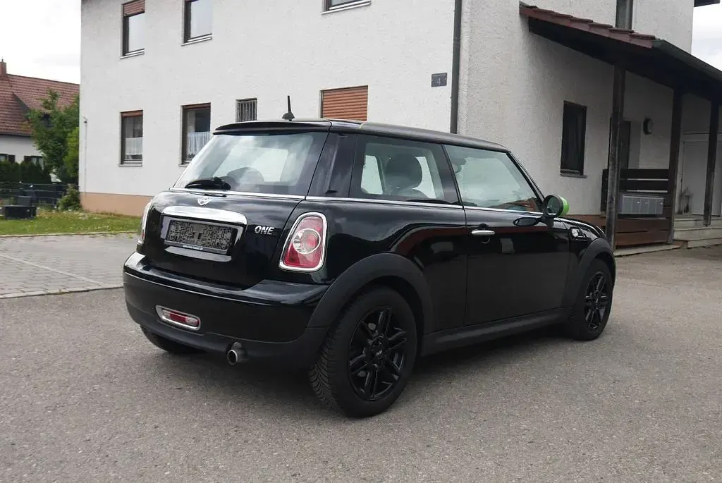 Usata Mini ONE 75 CV (55 kW) 2013 Nero Utilitaria
