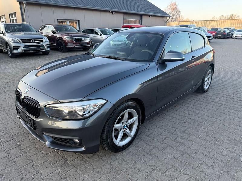 Gebraucht BMW 116 Advantage 116 PS (85 kW) 2016 Grau Kleinwagen