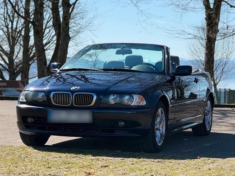 Gebraucht BMW 320 Cabriolet 170 PS (125 kW) 2001 Blau Cabrio