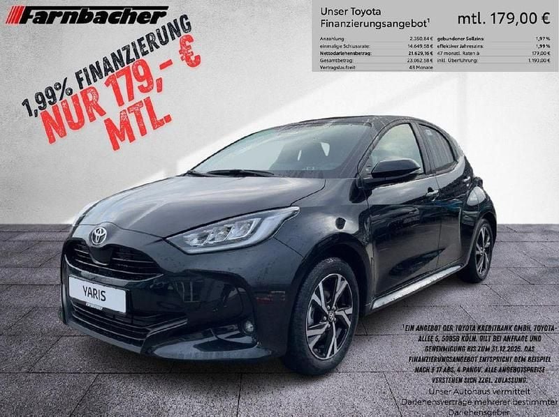 Black mica / ink Gebraucht 2025 Toyota Yaris Hybrid Team Limousine | 23.980 € (Guter Preis) - Bild 1/4