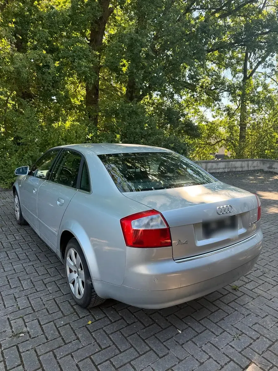 Gebraucht Audi A4 163 PS (119 kW) 2004 Silber Limousine
