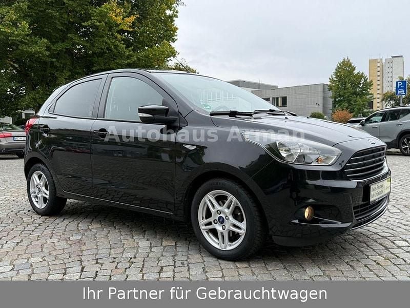 Schwarz Gebraucht 2017 Ford Ka Plus Cool & Sound Edition Kleinwagen | 6.590 € (Fairer Preis) - Bild 1/4