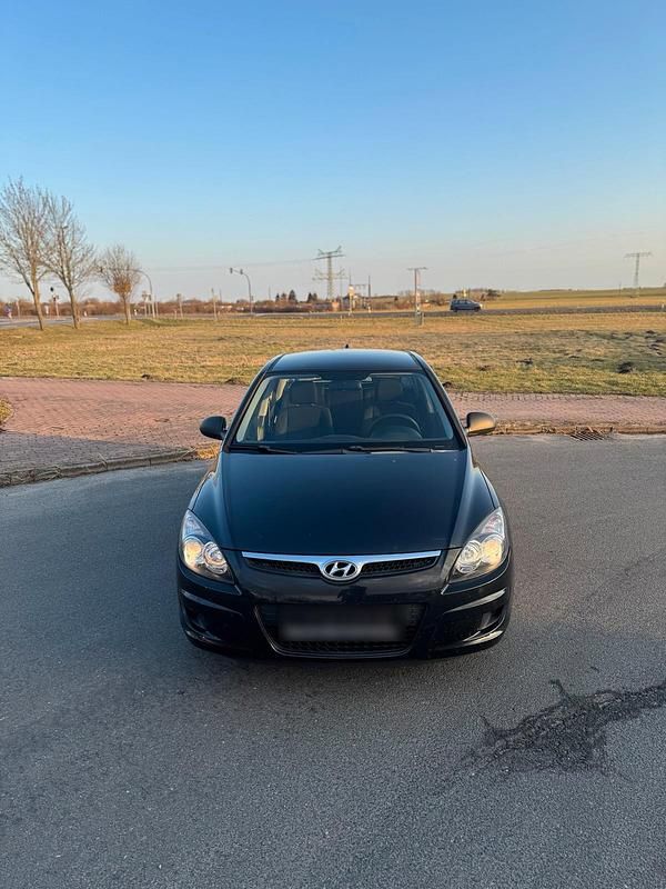 Gebraucht Hyundai i30 Edition+ 105 PS (77 kW) 2009 Schwarz Limousine