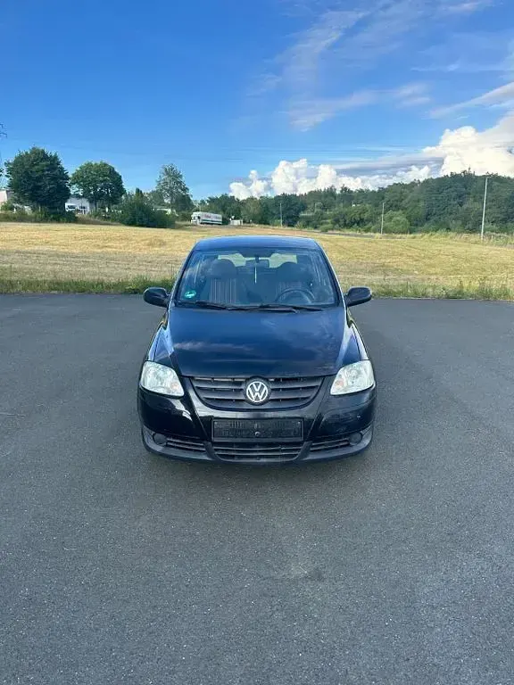 Gebraucht VW Fox 54 PS (39 kW) 2007 Schwarz Kleinwagen