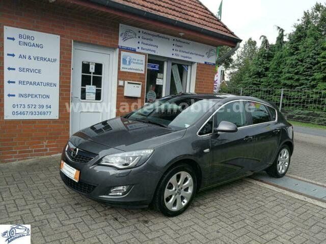 Gebraucht Opel Astra Innovation 116 PS (85 kW) 2011 Karbongrau (metallic) Limousine