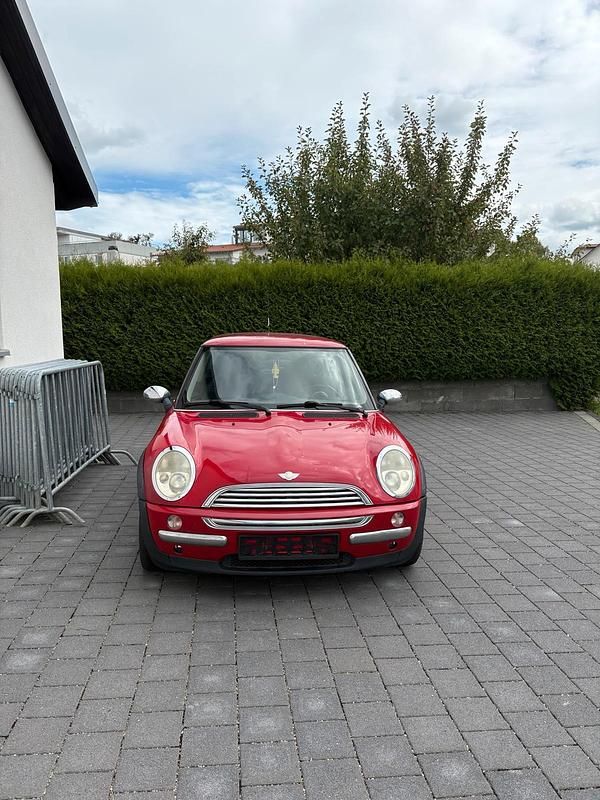 Rot Gebraucht 2003 Mini ONE Kleinwagen | 1.900 € (Fairer Preis) - Bild 1/4