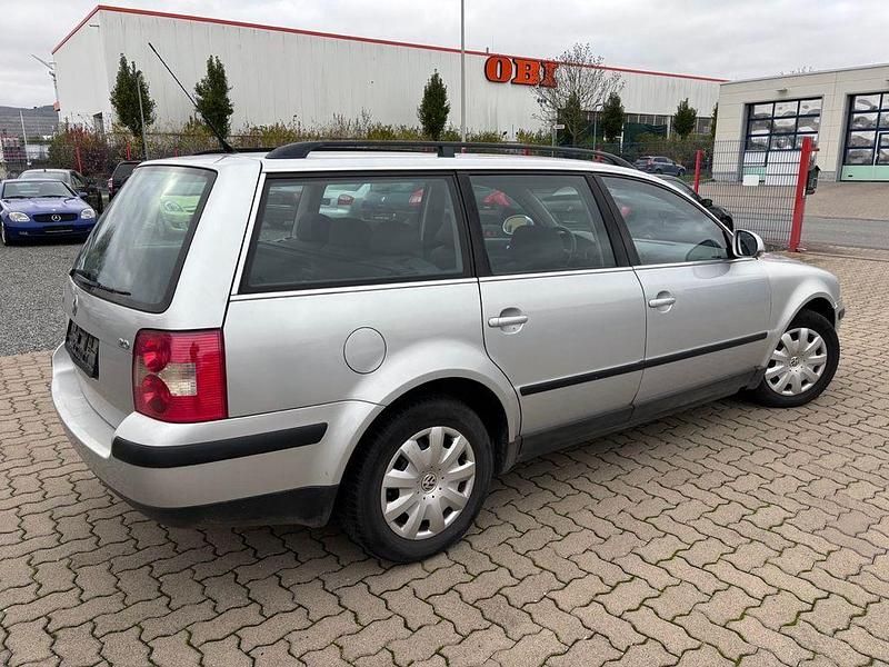 Second-hand VW Passat 131 CP (96 kW) 2004 Argintiu Break
