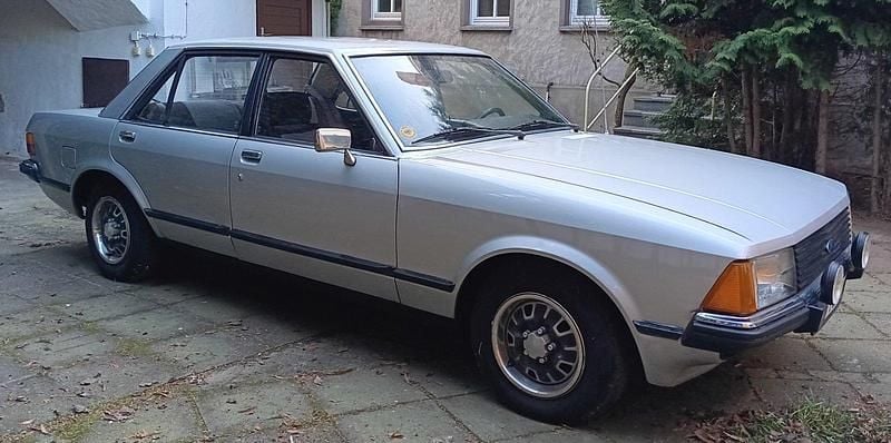 Second-hand Ford Granada 107 CP (78 kW) 1978 Argintiu Berlinǎ