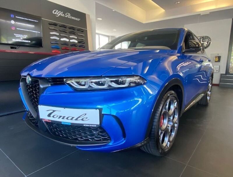 Blau blue misano Gebraucht 2022 Alfa Romeo Tonale Edizione Speciale SUV | 32.000 € (Teuer) - Bild 1/4