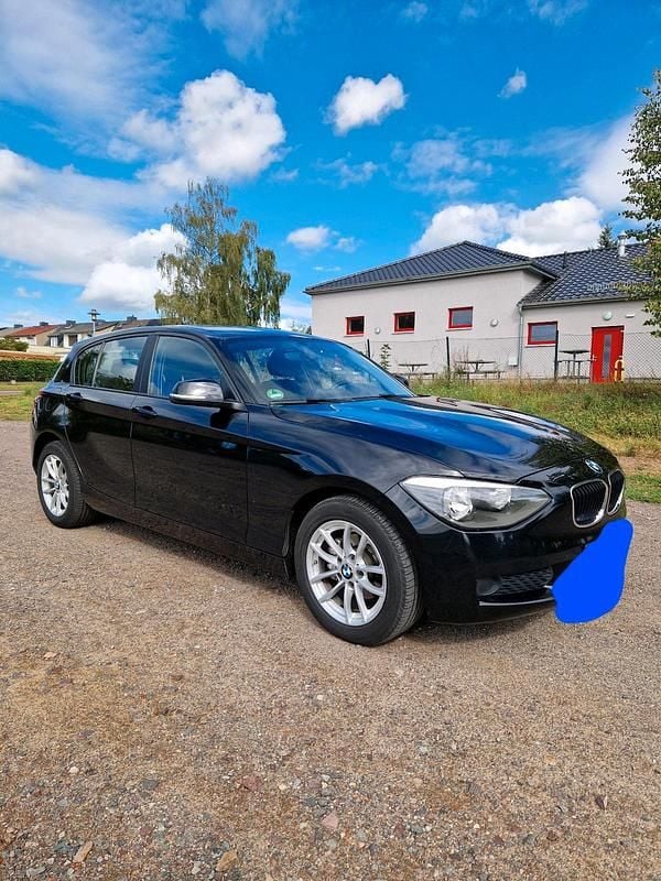 Schwarz Gebraucht 2014 BMW 114 Kleinwagen | 8.500 € (Fairer Preis) - Bild 1/4