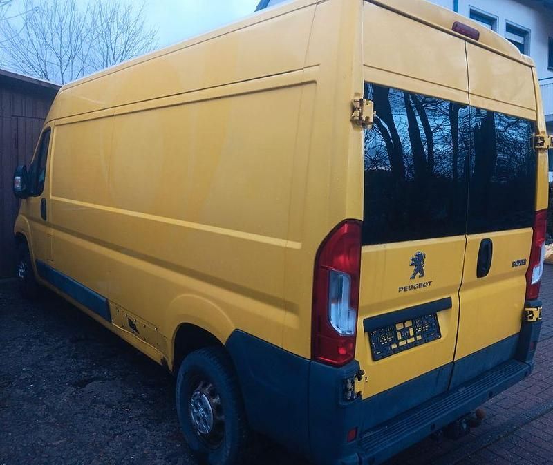 Gebraucht Peugeot Boxer 131 PS (96 kW) 2015 Gelb Van