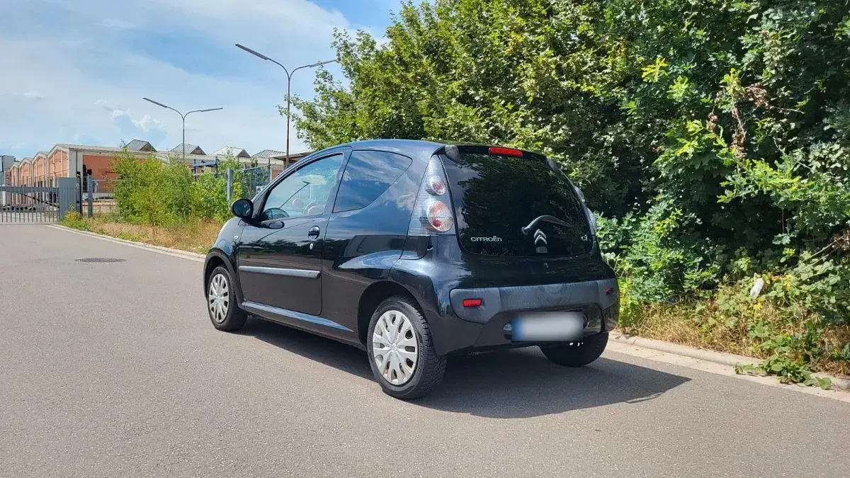 Gebraucht Citroën C1 SELECTION 68 PS (50 kW) 2013 Schwarz Kleinwagen