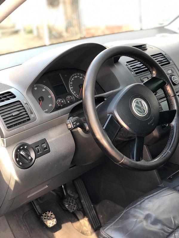 Gebraucht VW Touran 136 PS (100 kW) 2004 Grau Van / Kleinbus