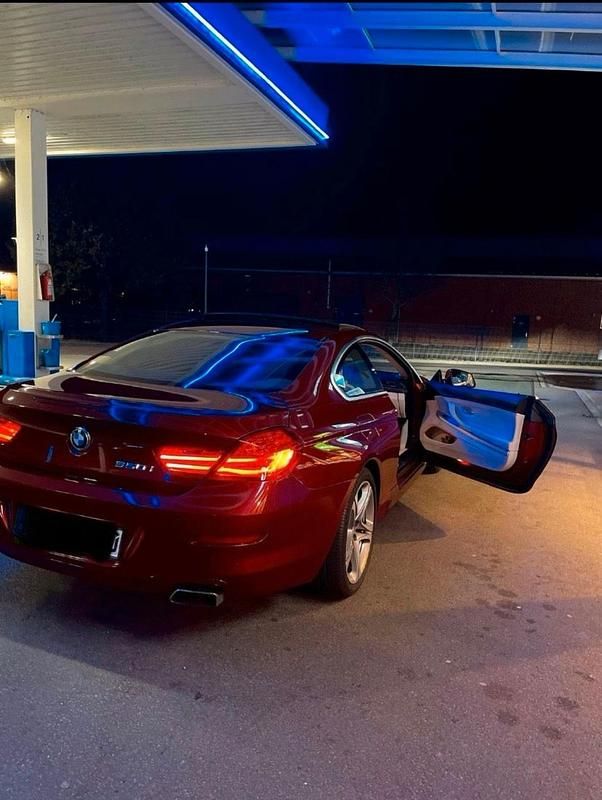 Gebraucht BMW 650 Cabriolet 408 PS (300 kW) 2011 Rot Cabrio