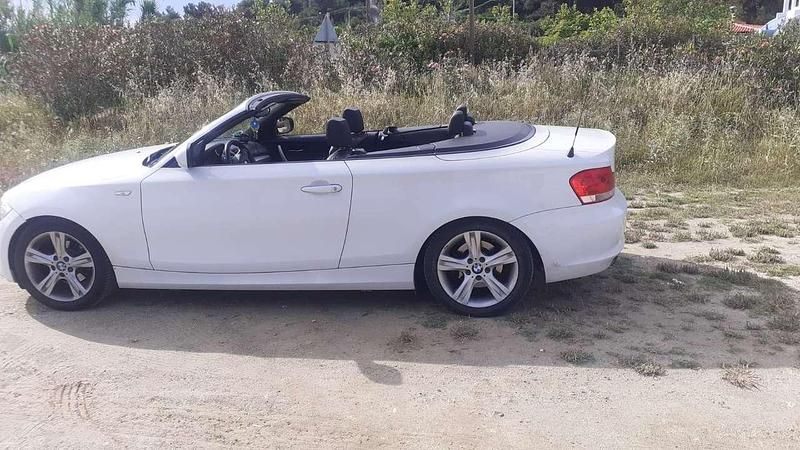 Gebraucht BMW 118 Cabriolet Sport Line 143 PS (105 kW) 2012 Weiß Cabrio