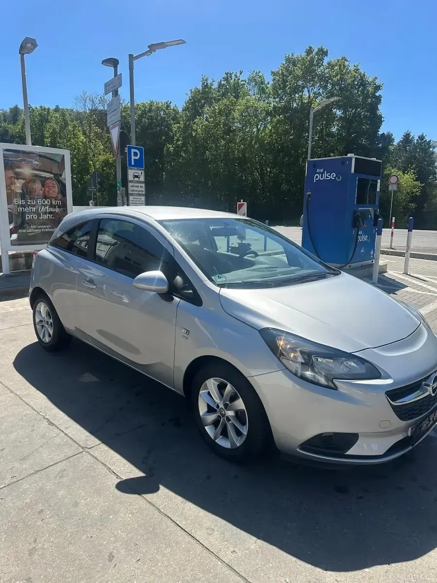 Gebraucht Opel Corsa 70 PS (51 kW) 2017 Silber Kleinwagen