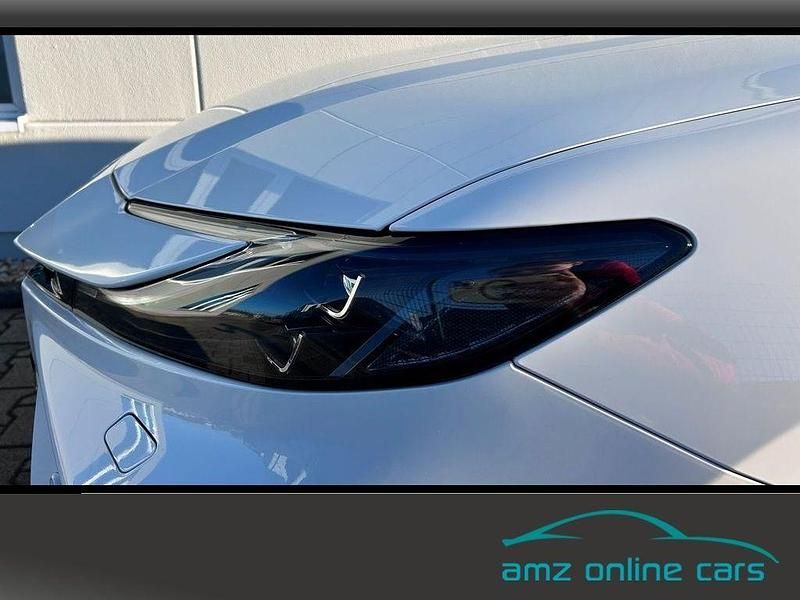 Neu Toyota Camry 178 PS (130 kW) 2026 Weiß Limousine