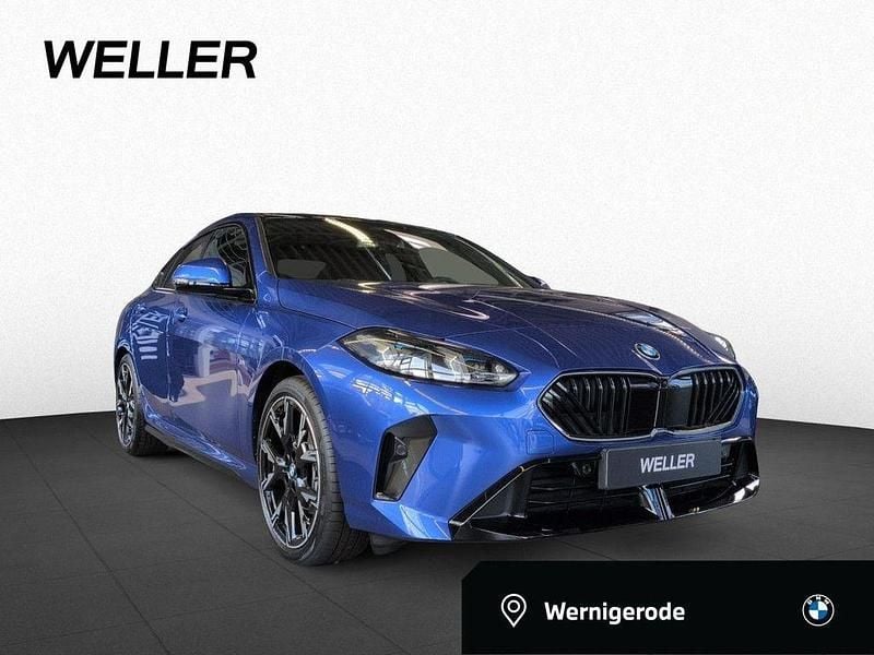 Blau Neu 2025 BMW 220 Performance Coupé | 48.990 € (Fairer Preis) - Bild 1/4