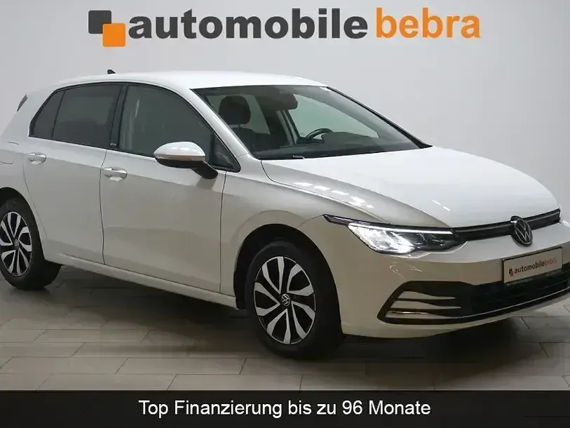 Gebraucht VW Golf VIII Active 150 PS (110 kW) 2022 Pure white Limousine