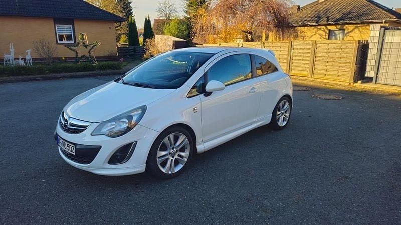 Weiß Gebraucht 2014 Opel Corsa OPC Kleinwagen | 4.200 € (Guter Preis) - Bild 1/4