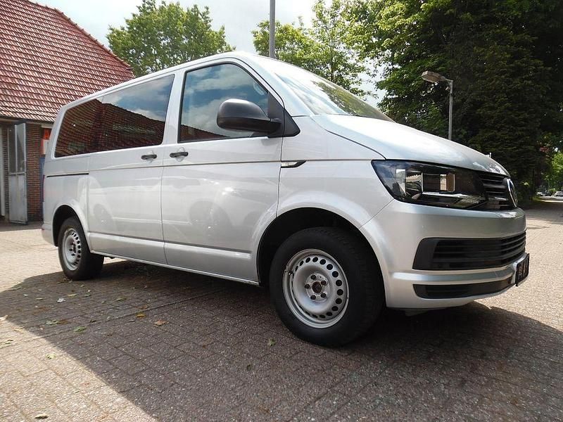 Gebraucht VW T6 150 PS (110 kW) 2016 Silber Van