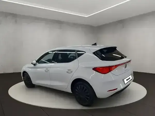 Gebraucht Seat Leon Style 110 PS (80 kW) 2025 Nevada weiß metallic Limousine