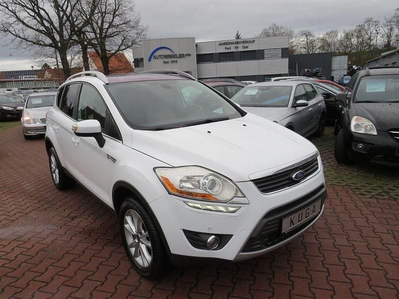 Gebraucht Ford Kuga Titanium 163 PS (119 kW) 2012 Weiß SUV