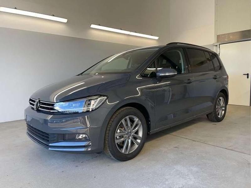 Neu VW Touran Comfortline 150 PS (110 kW) 2025 [b0b0] delfingrau metallic Van / Kleinbus