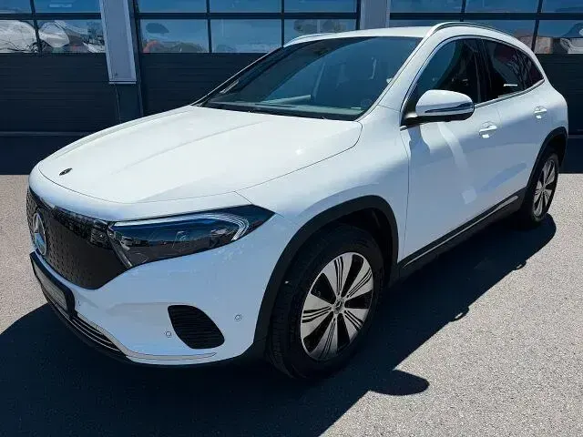 Gebraucht Mercedes EQA250 Progressive 139 kW (190 PS) 2025 Polarweiß SUV