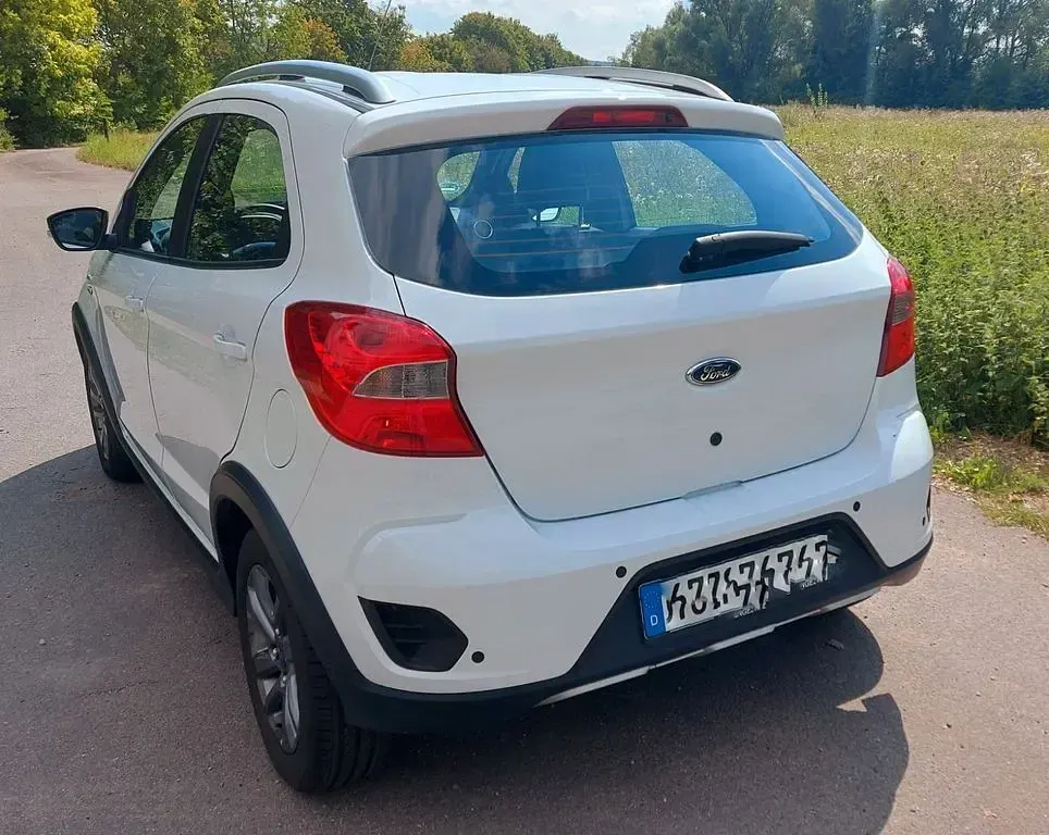 Gebraucht Ford Ka Active 86 PS (63 kW) 2019 Weiß Limousine