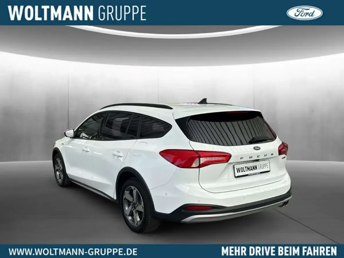 Używany Ford Focus Active X 155 KM (114 kW) 2022 Biały Kombi