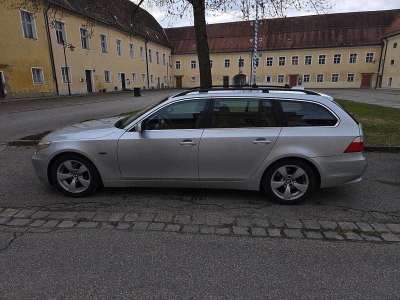 Second-hand BMW 525 192 CP (141 kW) 2004 Argintiu Break