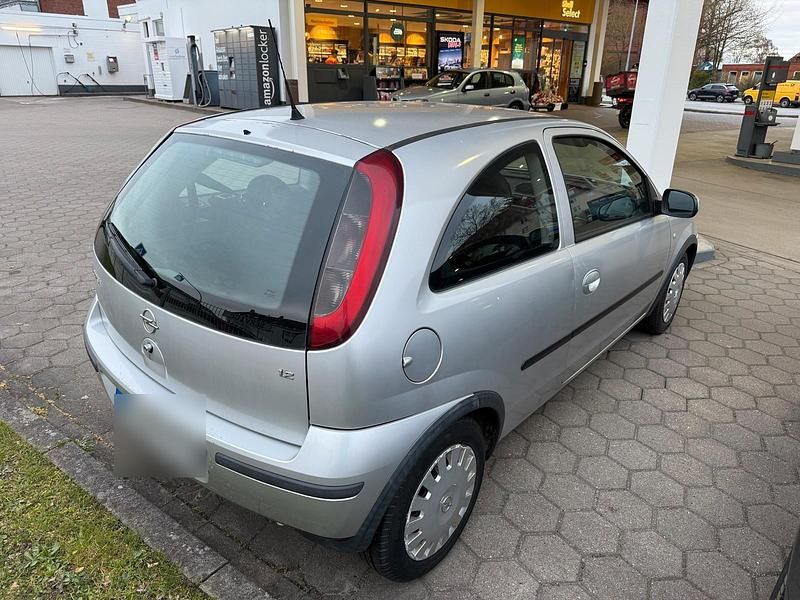 Gebraucht Opel Corsa 75 PS (55 kW) 2004 Silber Kleinwagen