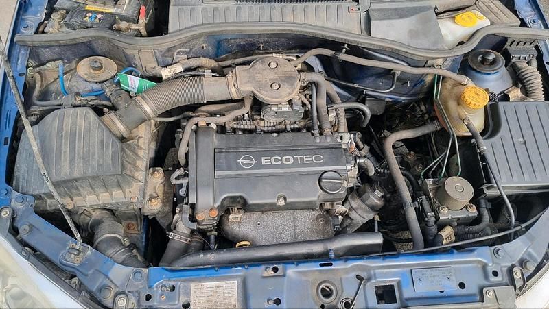 Gebraucht Opel Corsa 72 PS (52 kW) 2004 Blau Kleinwagen