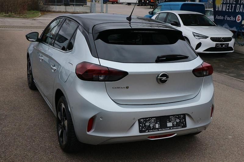 Gebraucht Opel Corsa-e Elegance 100 kW (136 PS) 2023 Silber Kleinwagen