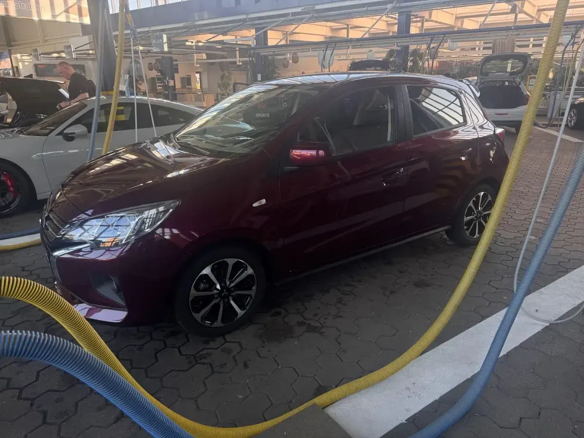 Gebraucht Mitsubishi Space Star Select+ 71 PS (52 kW) 2022 Rot Kleinwagen