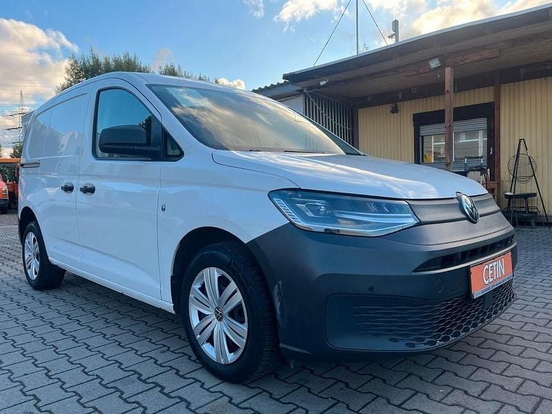Weiß Gebraucht 2021 VW Caddy Van / Kleinbus | 17.490 € (Superpreis) - Bild 1/4