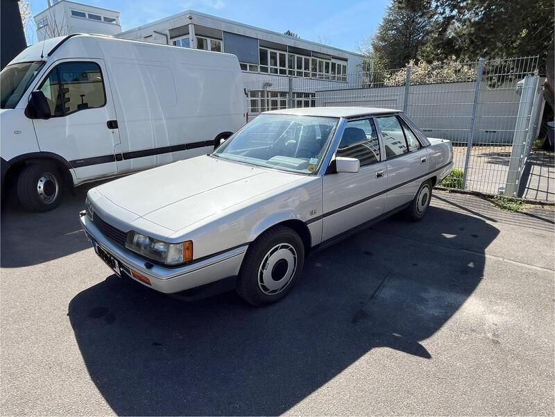 Grau Gebraucht 1987 Mitsubishi Galant Limousine | 1.600 € - Bild 1/4