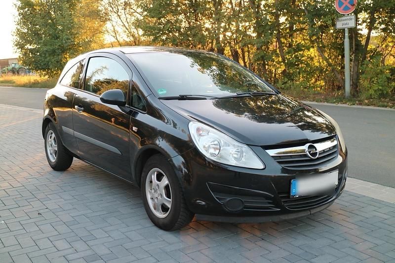 Schwarz Gebraucht 2007 Opel Corsa Kleinwagen | 1.390 € (Etwas zu teuer) - Bild 1/4