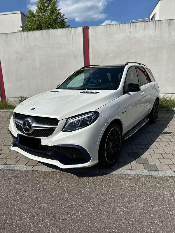Weiß Gebraucht 2016 Mercedes GLE63 AMG AMG SUV | 51.000 € (Guter Preis) - Bild 1/4
